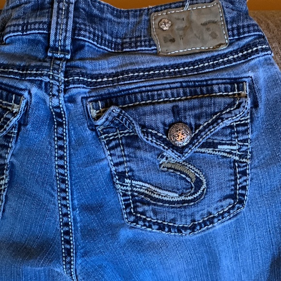 Silver Suki Surplus light wash, w fancy back pockets, sz W27/L32 - Picture 9 of 11